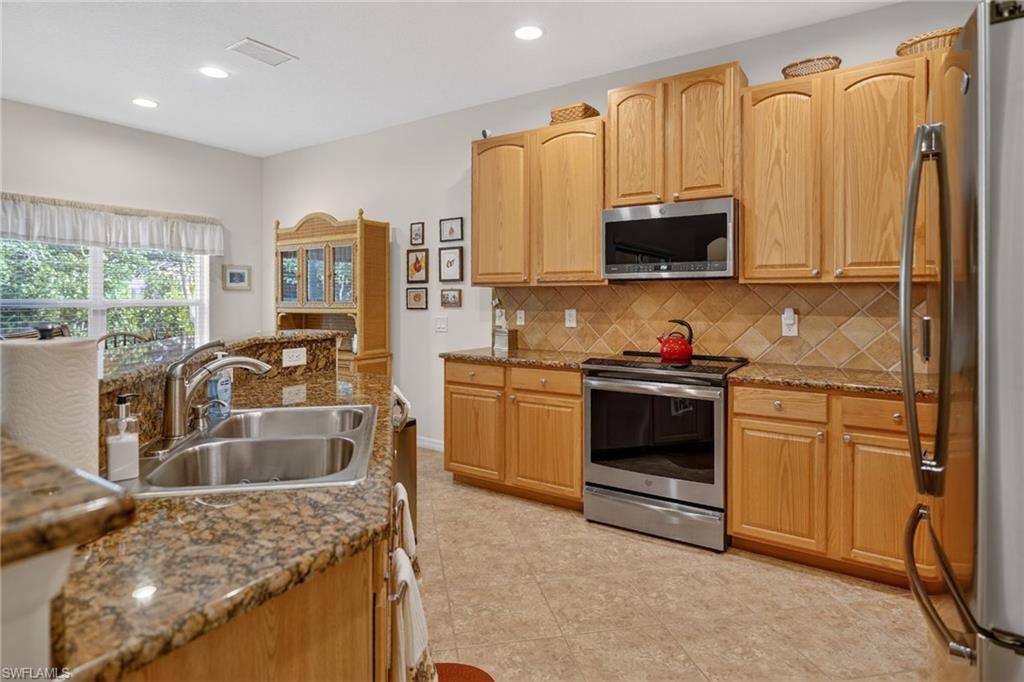 PROMENADE WEST - Residential