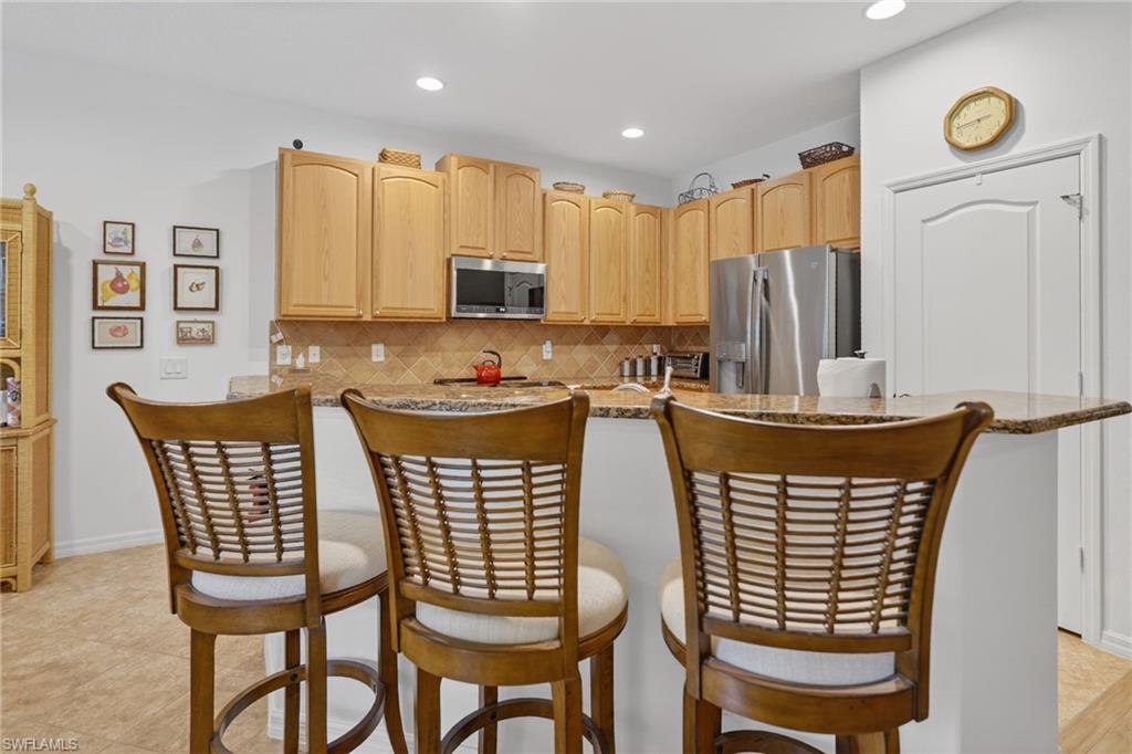 PROMENADE WEST - Residential