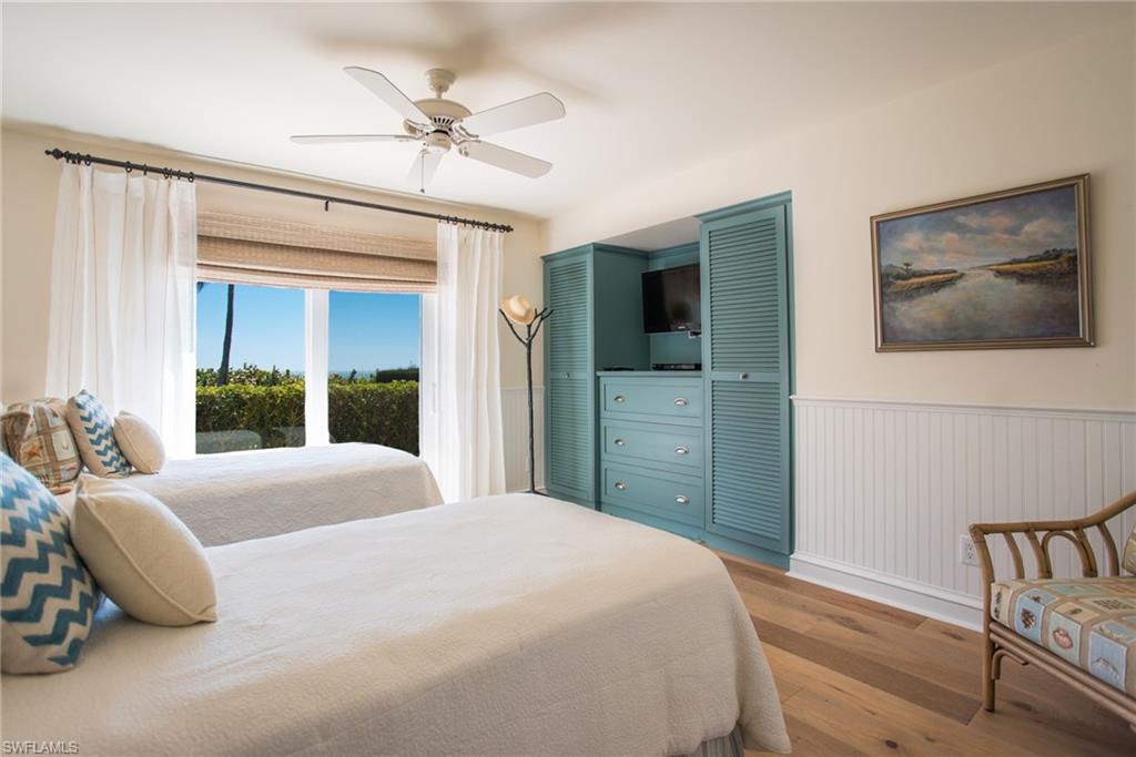 SHORES OF NAPLES - Residential