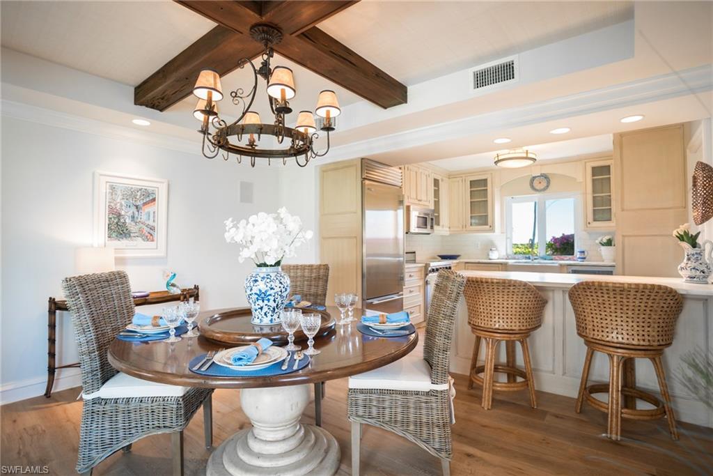 SHORES OF NAPLES - Residential