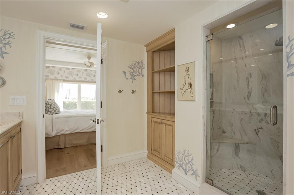 SHORES OF NAPLES - Residential