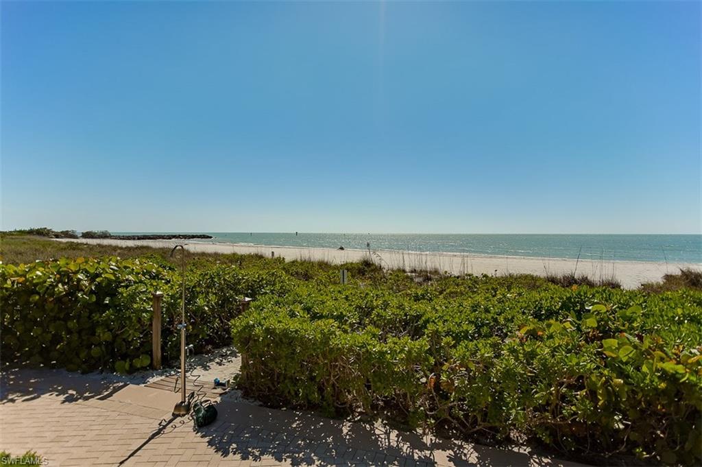 SHORES OF NAPLES - Residential