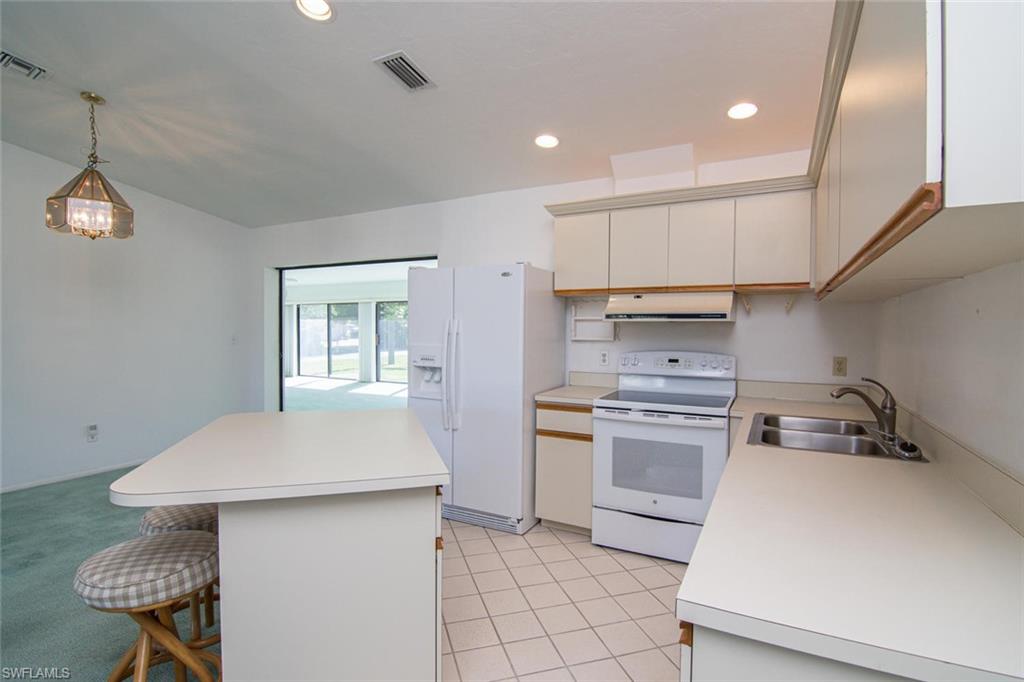 WINDSOR ESTATES - Residential