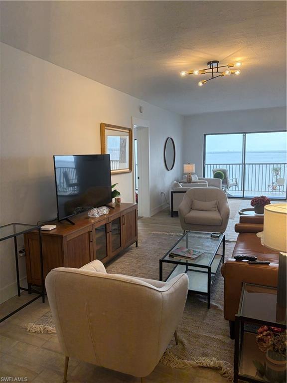 POINTE ROYALE - Residential