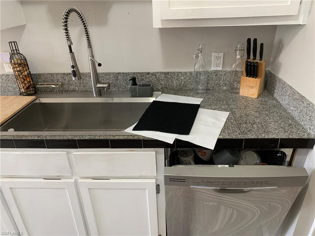 COMPASS POINT CONDO - Residential