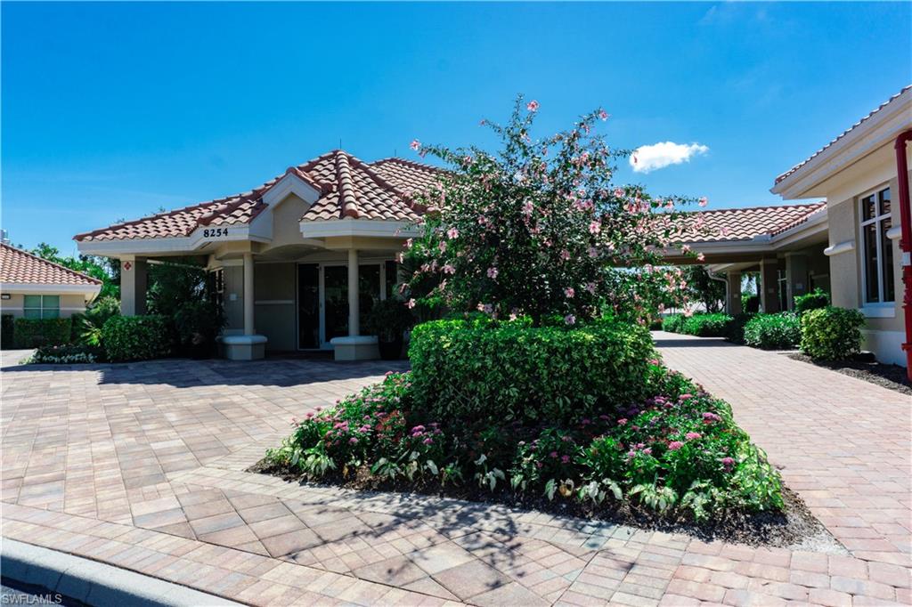 VANDERBILT COUNTRY CLUB - Residential