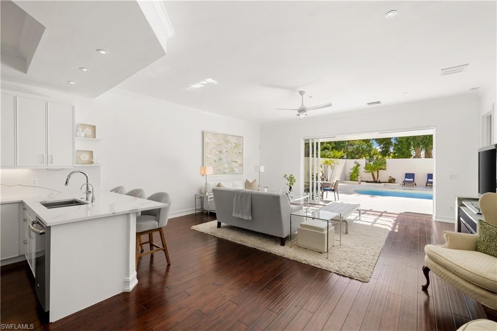 Photo of 4840 W Boulevard CT, NAPLES, FL 34103 (MLS # 225079733)