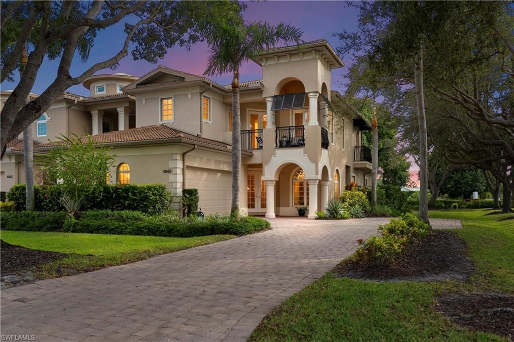 Photo of 4840 W Boulevard CT, NAPLES, FL 34103 (MLS # 225079733)