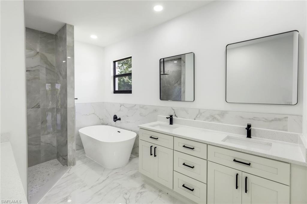 SOUTH GULF COVE - Residential