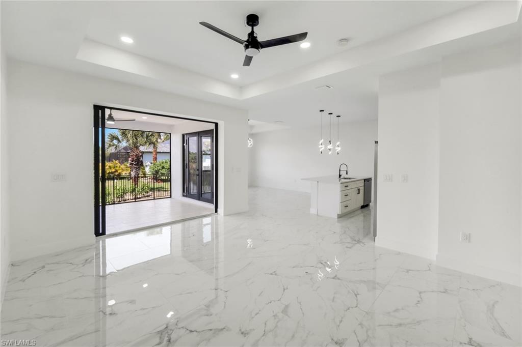 SOUTH GULF COVE - Residential