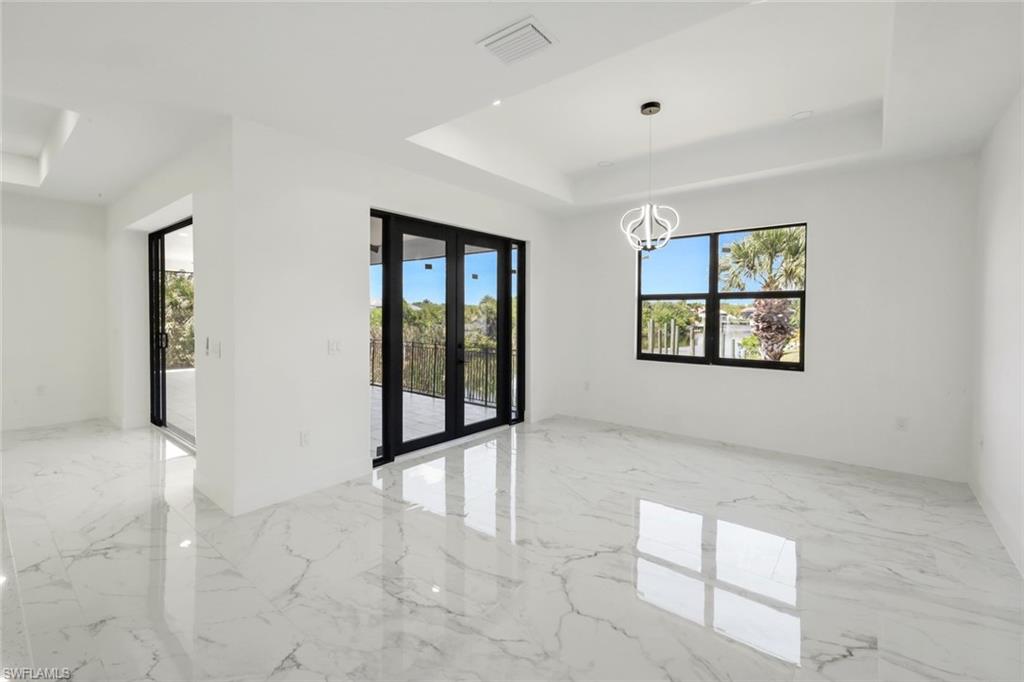 SOUTH GULF COVE - Residential