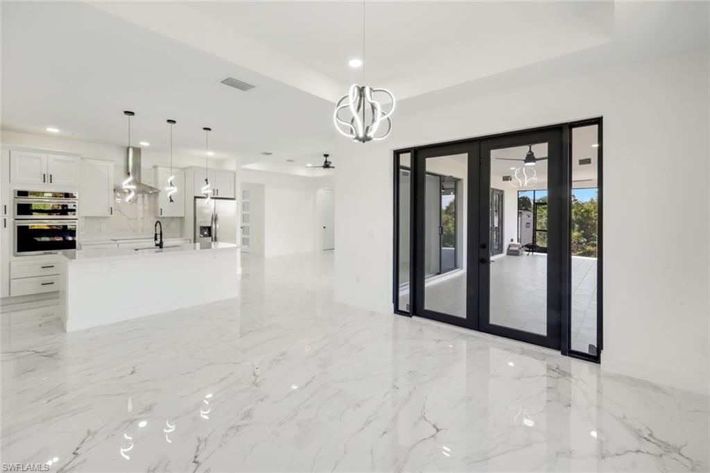 SOUTH GULF COVE - Residential