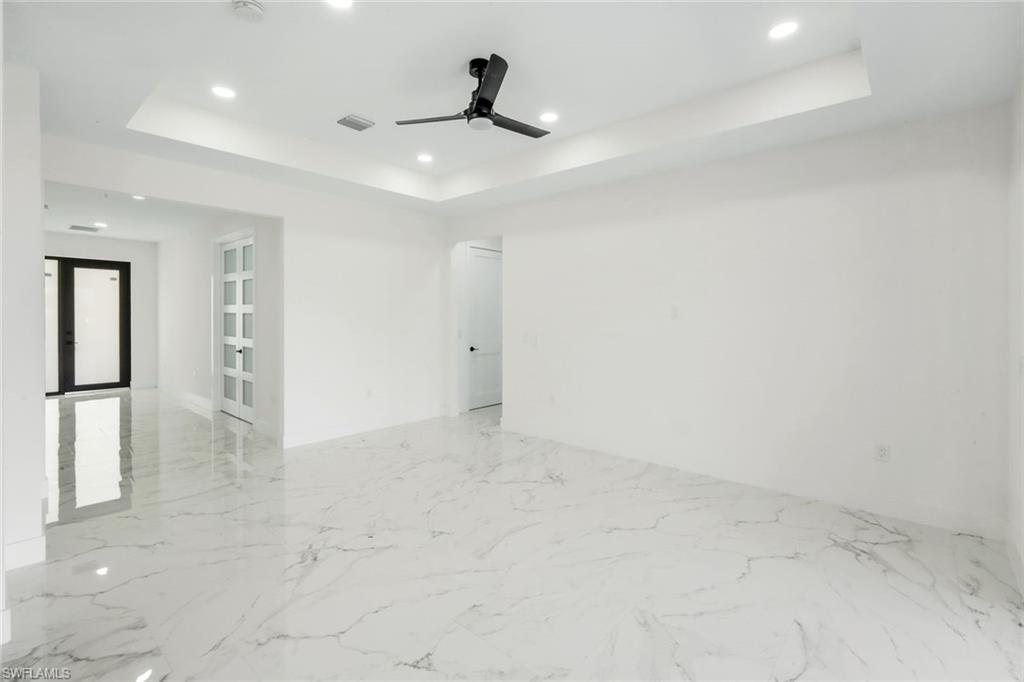 SOUTH GULF COVE - Residential