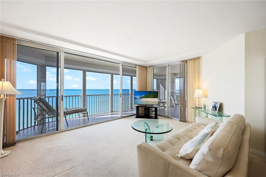 SEA CHASE - Residential