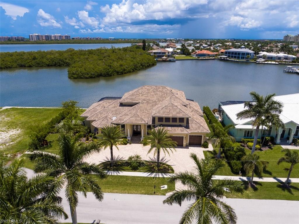 MARCO BEACH - Residential