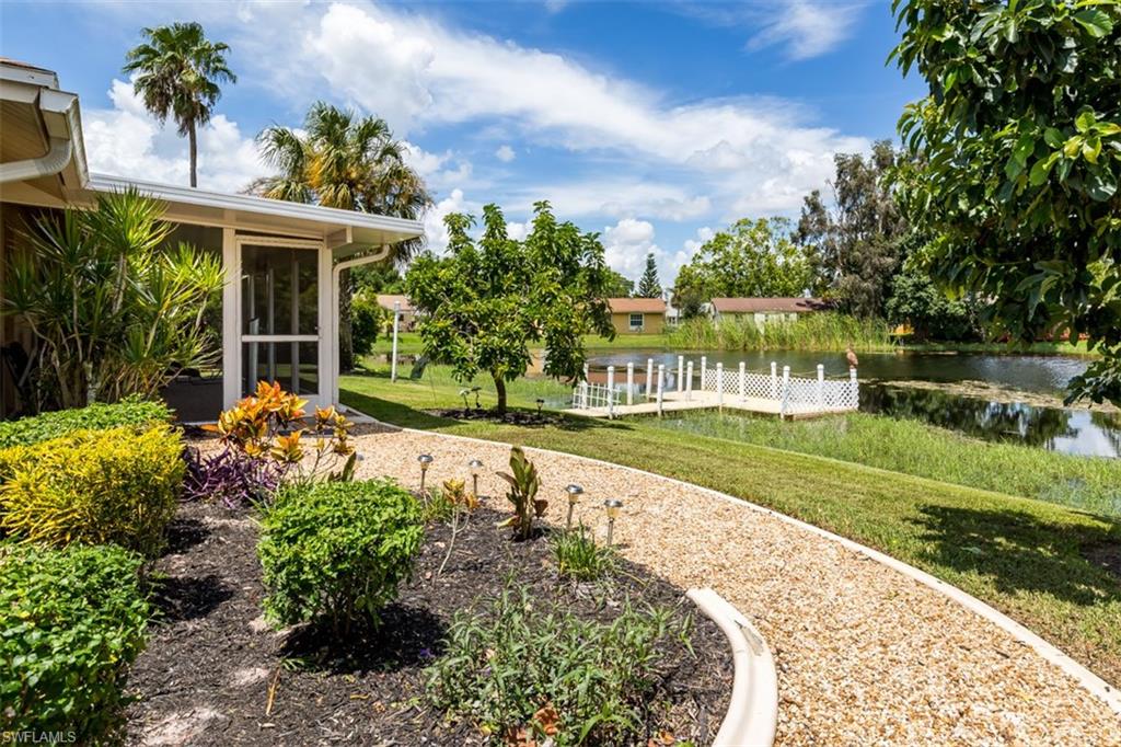 SANDY HOLLOW - Residential