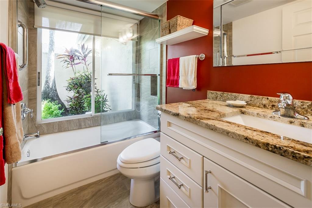 SANDY HOLLOW - Residential