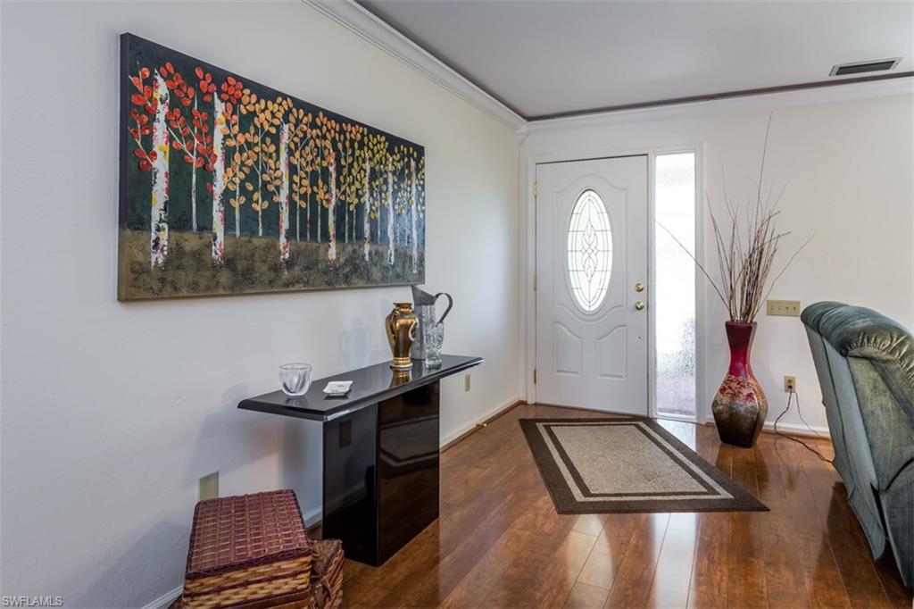 SANDY HOLLOW - Residential