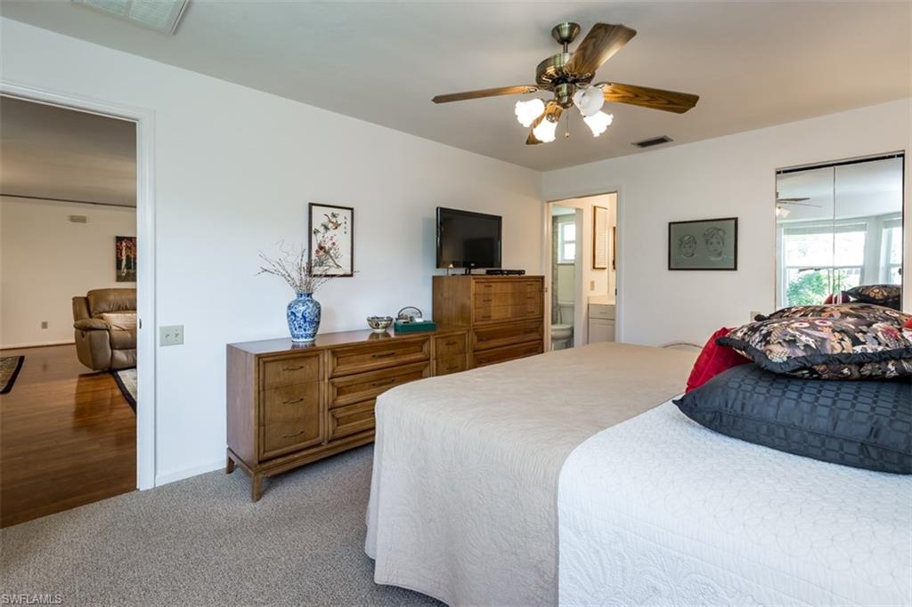 SANDY HOLLOW - Residential