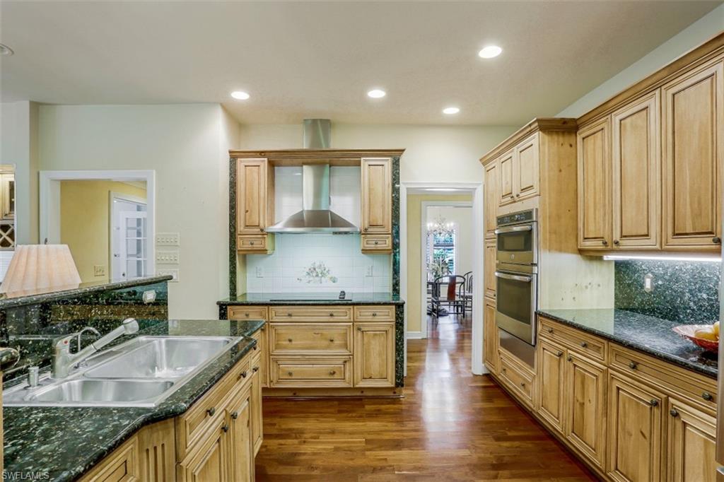 PELICAN BAY WOODS - Residential