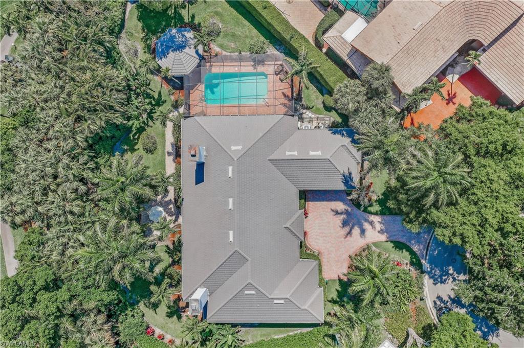 PELICAN BAY WOODS - Residential