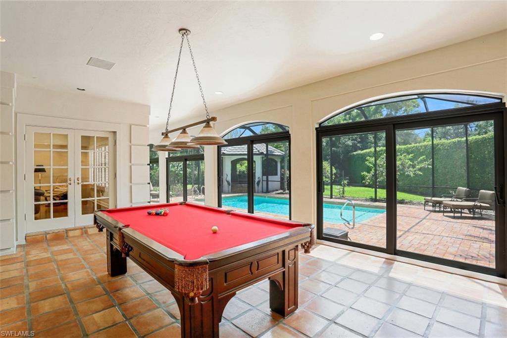 PELICAN BAY WOODS - Residential