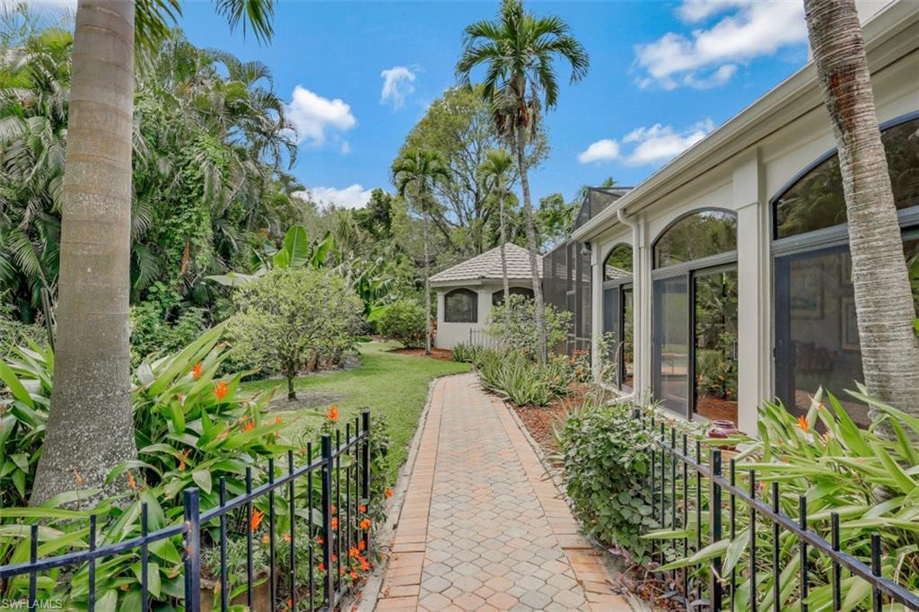 PELICAN BAY WOODS - Residential