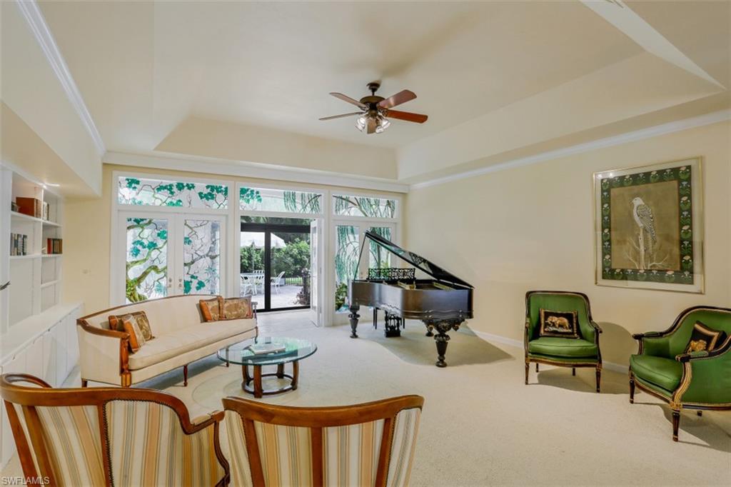 PELICAN BAY WOODS - Residential