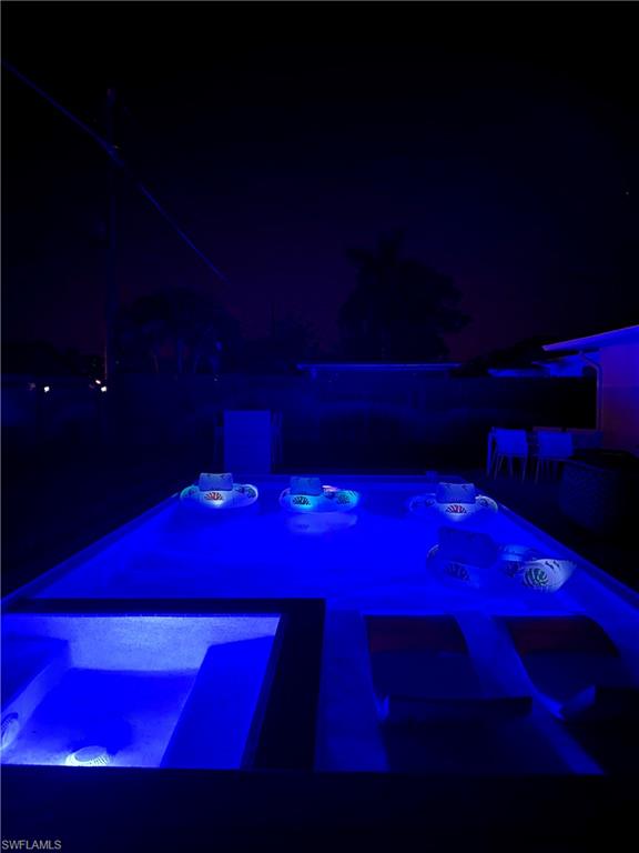 NAPLES PARK - Residential