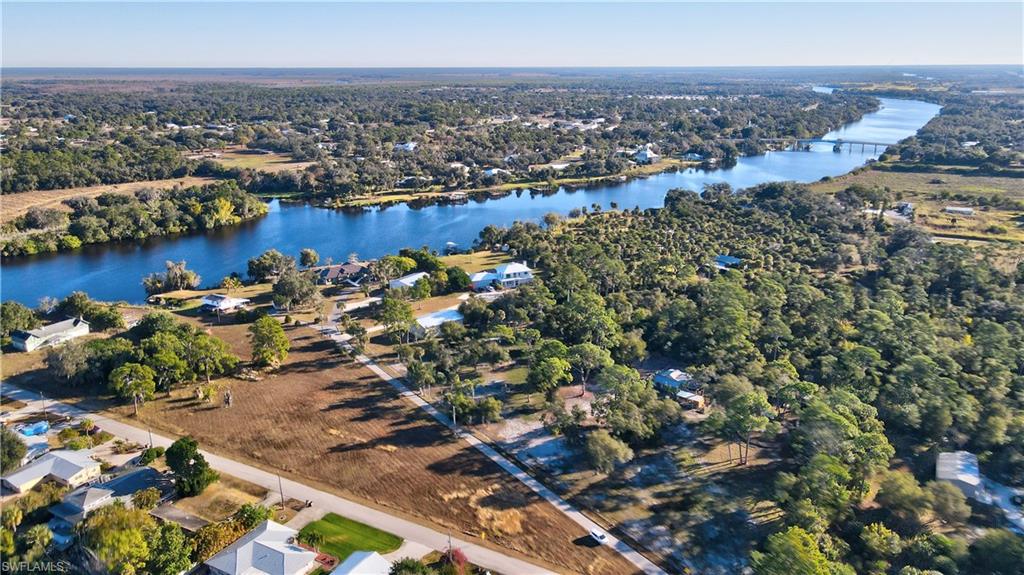 RIVER OAKS - Residential