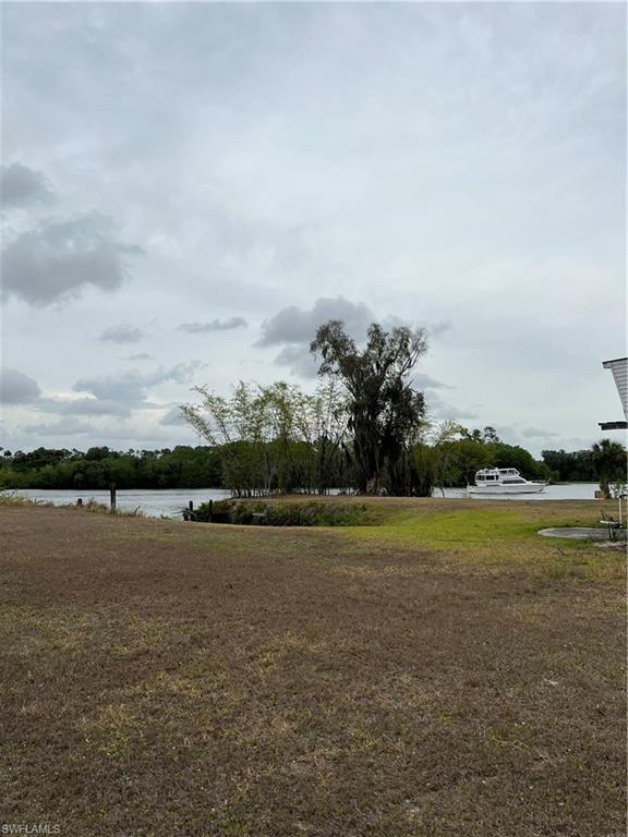 RIVER OAKS - Residential