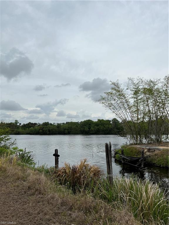 RIVER OAKS - Residential