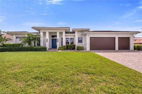 11728 Lady Anne CIR CAPE CORAL FL 33991