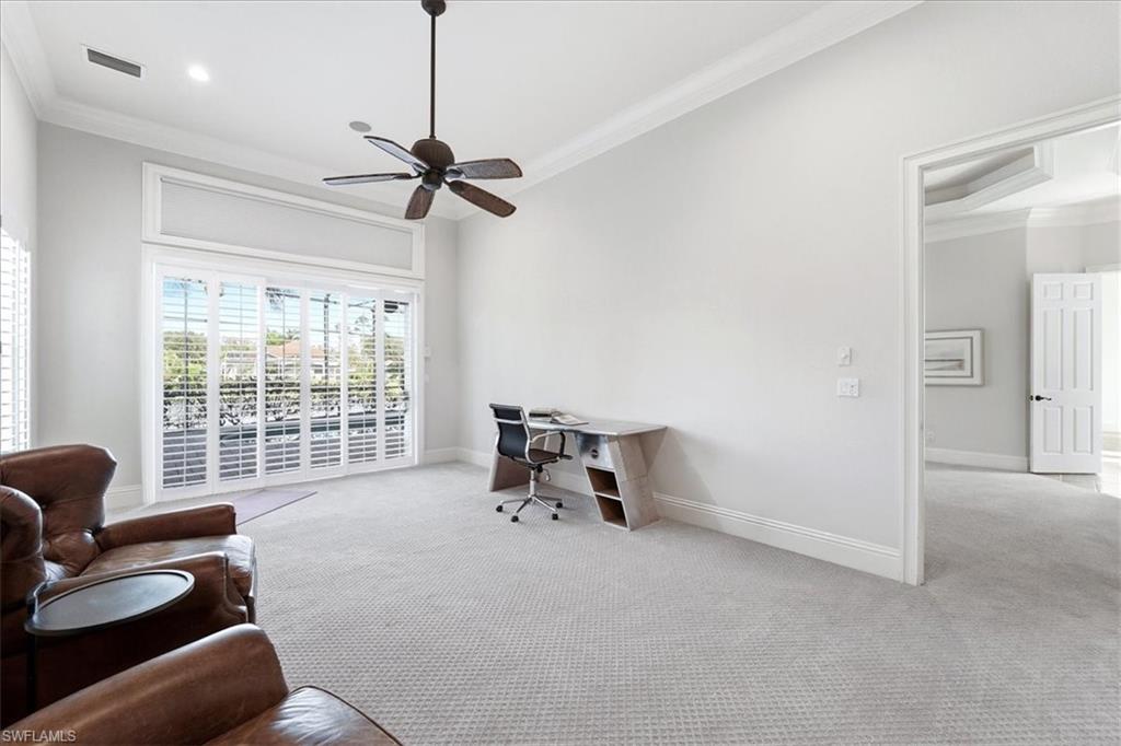 LONGSHORE LAKE - Residential