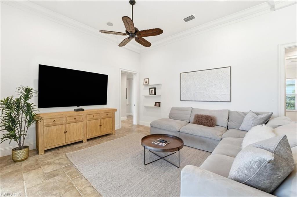 LONGSHORE LAKE - Residential