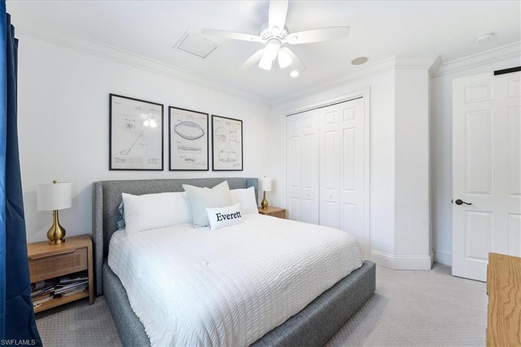 LONGSHORE LAKE - Residential