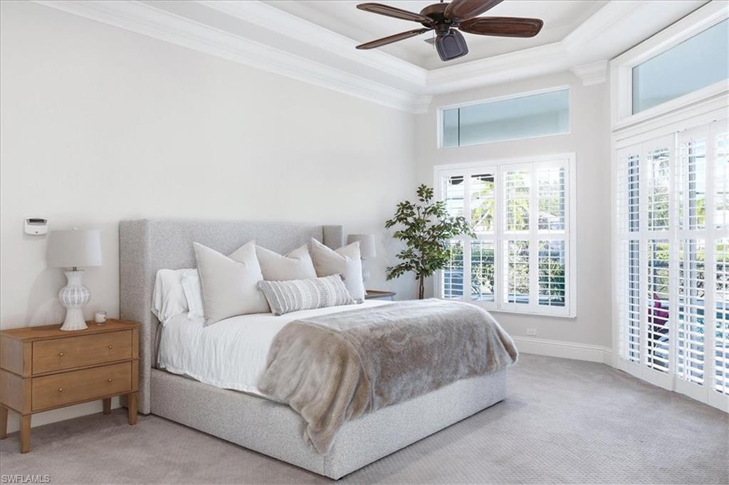 LONGSHORE LAKE - Residential