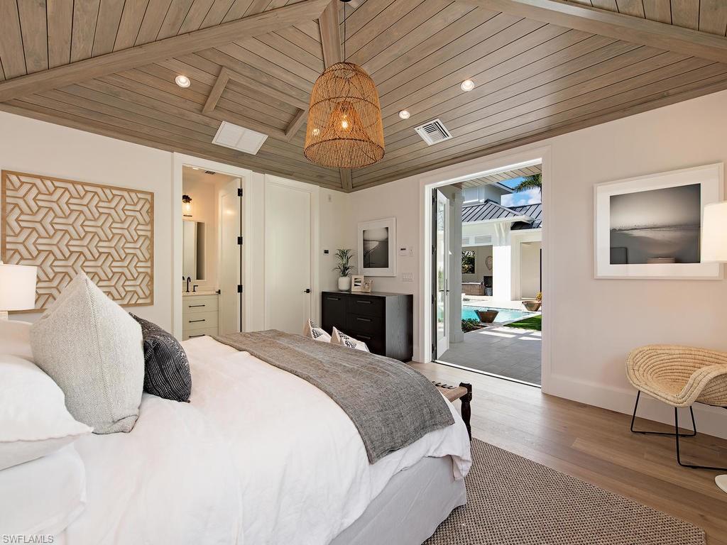 OLDE NAPLES - Residential