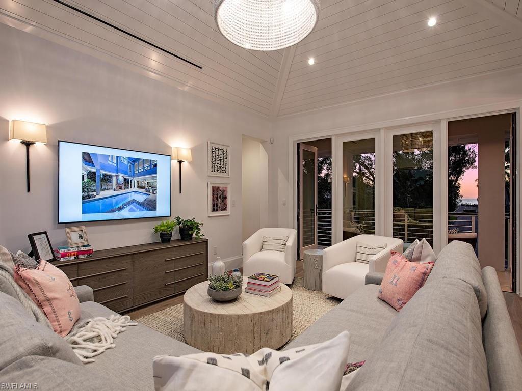 OLDE NAPLES - Residential