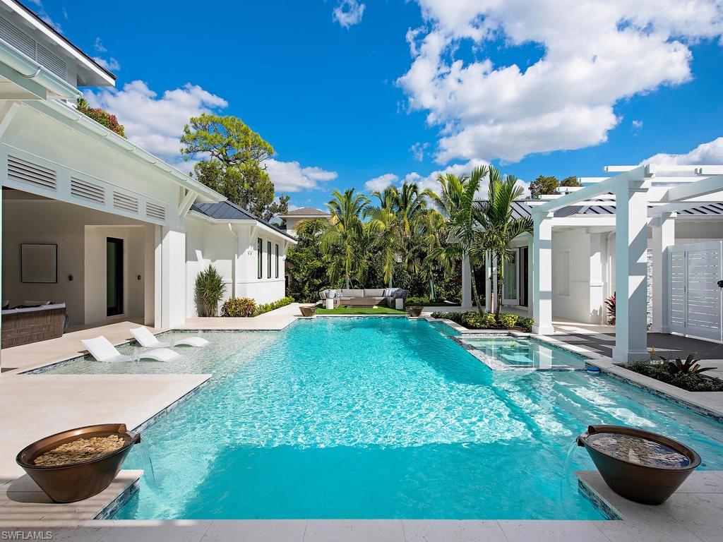 OLDE NAPLES - Residential