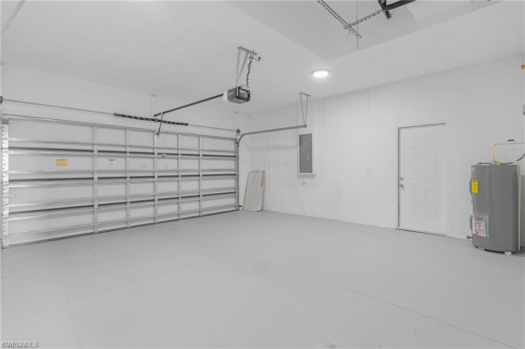 CAPE CORAL - Residential Lease