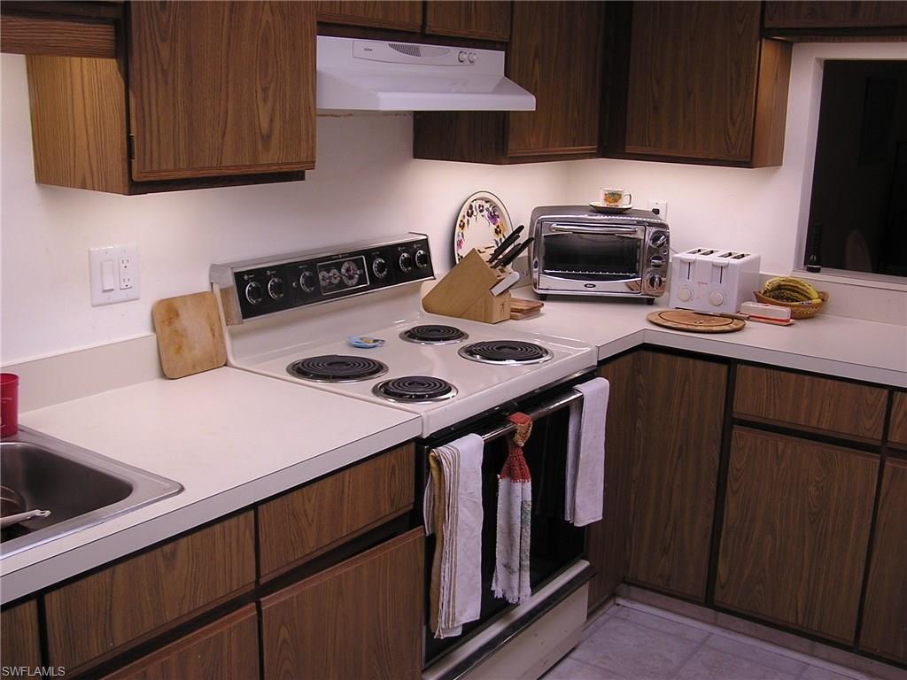 MYERLEE GARDENS CONDO - Residential