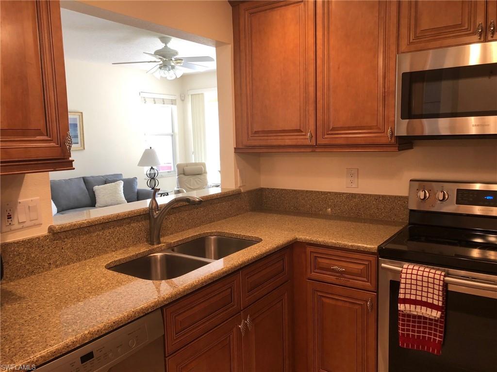 HUNTINGTON LAKES - Residential