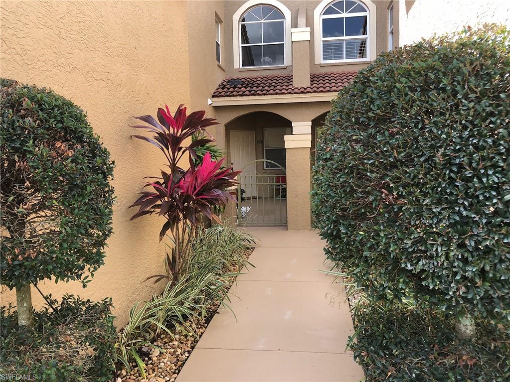 HUNTINGTON LAKES - Residential