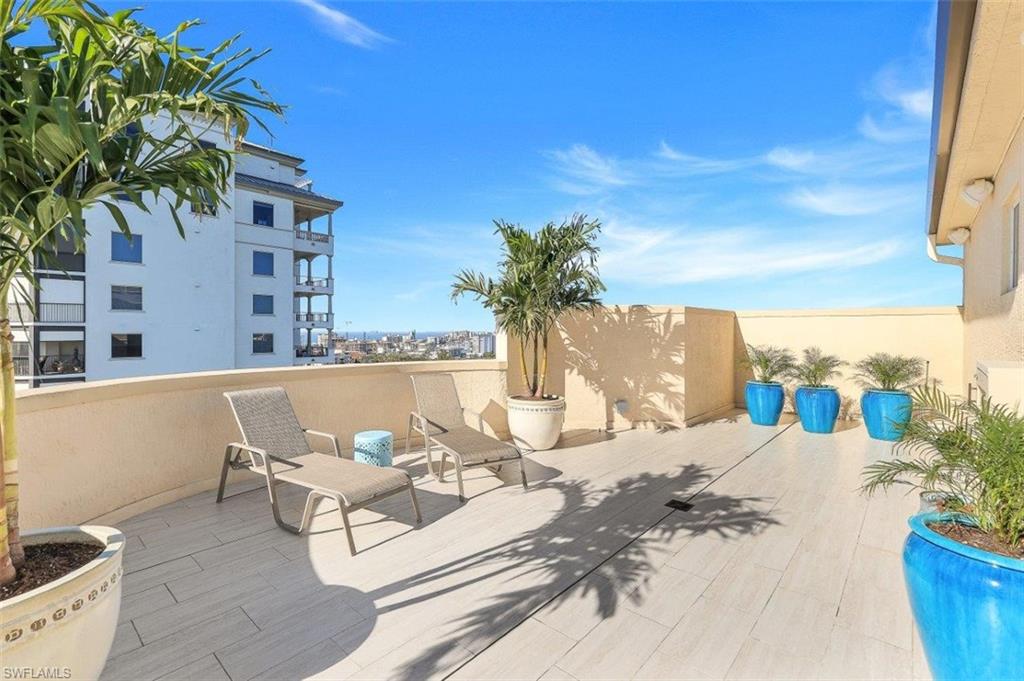 MARQUESA AT BAY COLONY - Residential