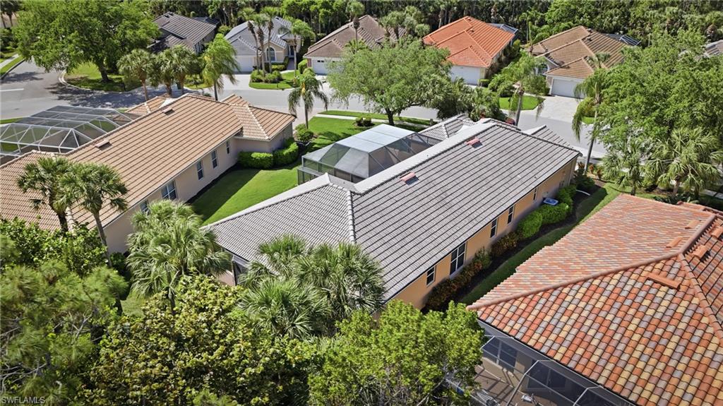 CARLTON LAKES - Residential