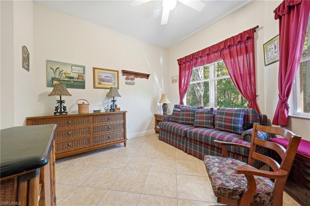 CARLTON LAKES - Residential