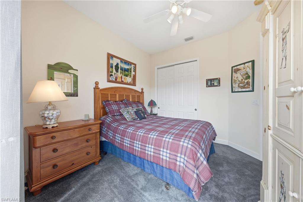 CARLTON LAKES - Residential