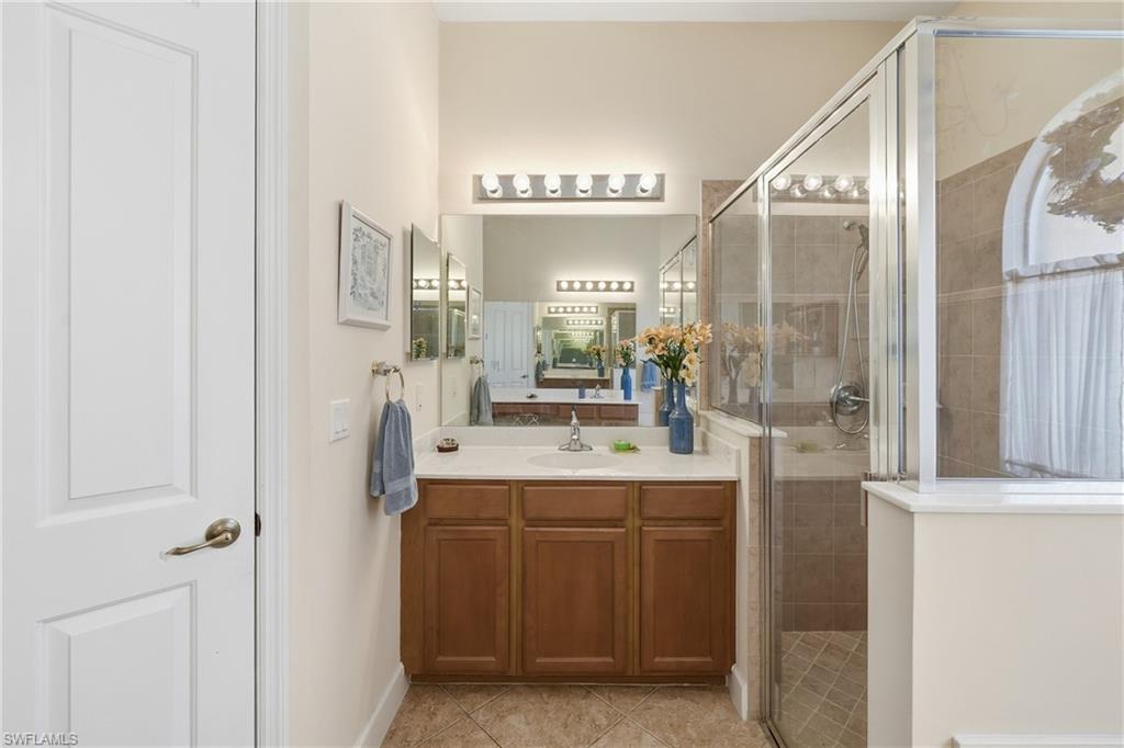 CARLTON LAKES - Residential