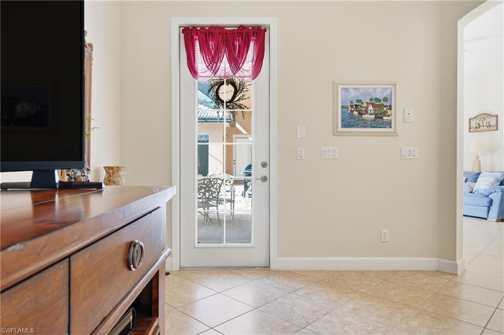 CARLTON LAKES - Residential